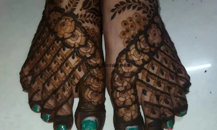 Vireeka Mehndi Artist